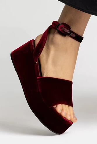 รองเท้าส้นเตารีดแบบเปิดนิ้วเท้ - Ankle Strap Attachment บทวิจารณ์และราคา